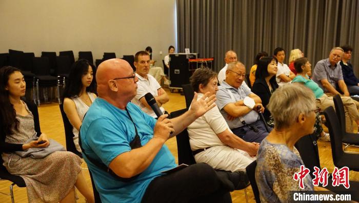 圖為現場觀眾提問。　柏林中國文化中心供圖