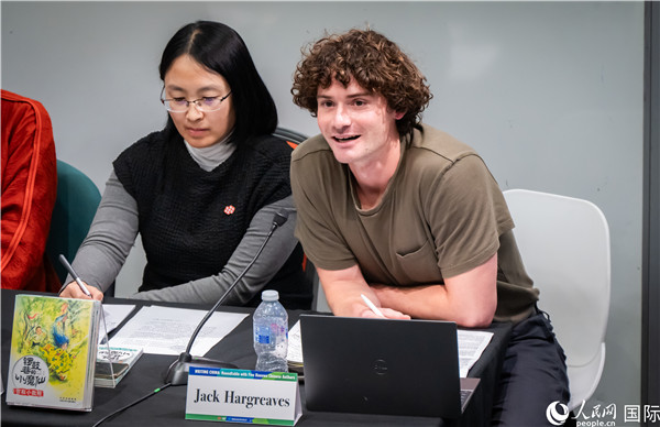 4、英國漢學家沈如風對中國文學譯作的未來充滿期待。郭錦標攝