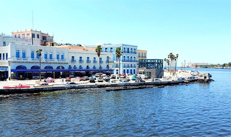 連接哈瓦那新老城區的海濱大道。于世文攝