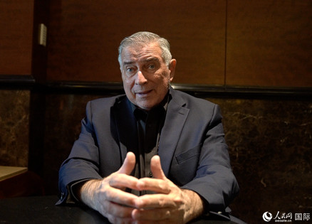 美中航空遺產基金會主席杰弗里·格林接受人民網專訪。 人民網 趙瞳攝