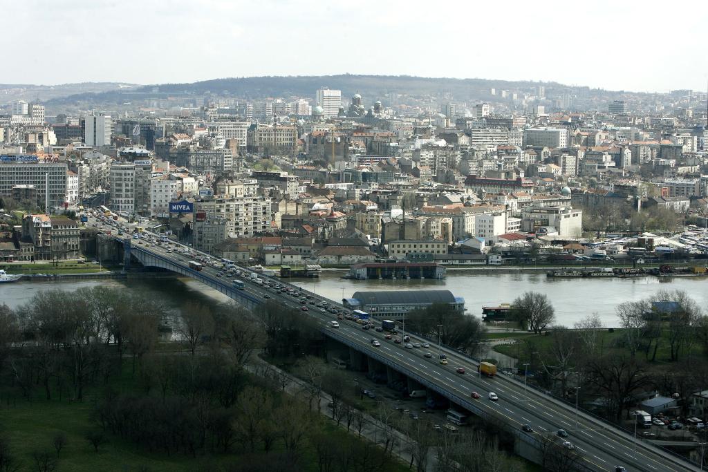 這是2015年3月30日拍攝的塞爾維亞首都貝爾格萊德老城區(qū)。貝爾格萊德是塞爾維亞的首都，坐落在薩瓦河和多瑙河的交匯處，是歐洲最古老的城市之一。新華社發(fā)（普雷德拉格·米洛薩夫列維奇攝）