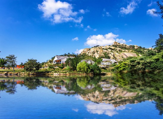 掩映于綠水青山間的朐山書院。丁躍進攝