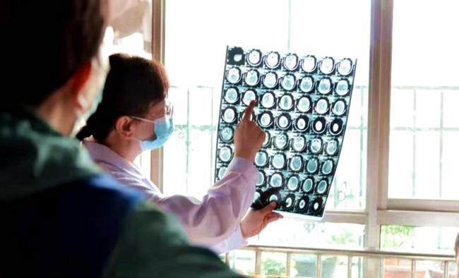 北京大學援藏醫療隊走進拉薩社區開展義診活動