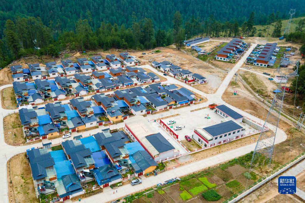 西藏林芝:易地搬遷,迎來幸福新生活