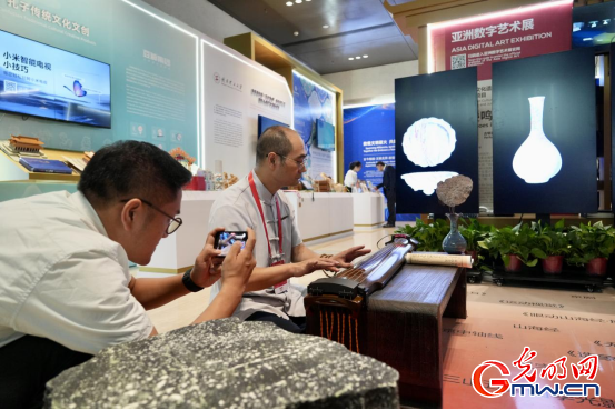 指尖觸千年 數(shù)字煥新生——2025年世界互聯(lián)網大會文化遺產數(shù)字化精品展掠影