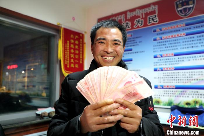 青海海西州農民工領薪見聞:維權平臺使我們不再“憂薪”