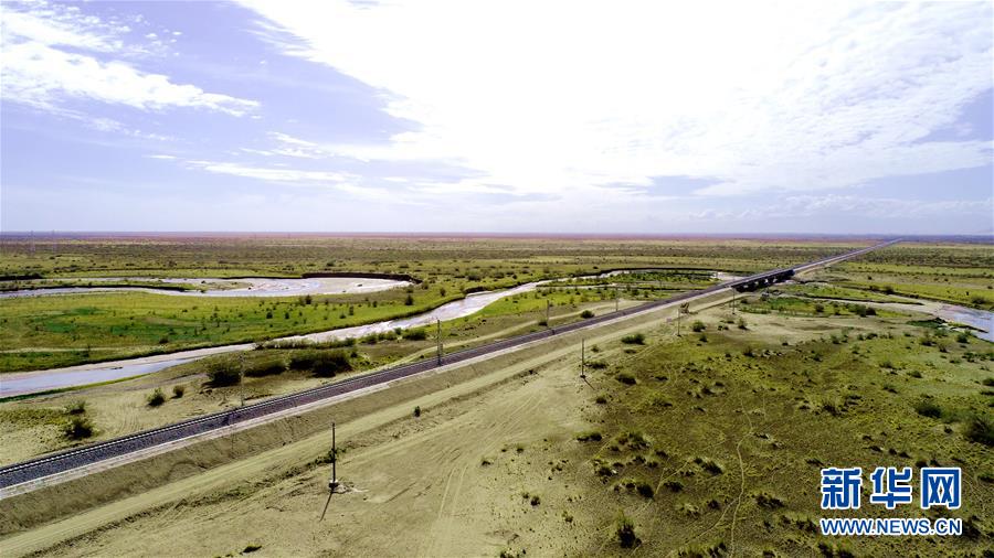 (圖文互動)(1)格庫鐵路青海段正式開通運營
