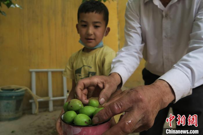 圖為進(jìn)藏先遣英雄連誓師地原址所在的新疆維吾爾自治區(qū)和田地區(qū)于田縣普魯村現(xiàn)貌。　楊程晨 攝