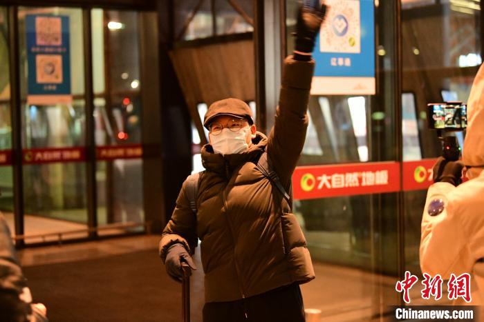 1月9日晚剛到沈陽?！¤F西區委宣傳部 攝