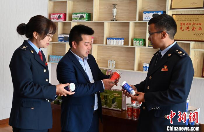 林芝稅務部門創特色品牌當地企業享受上門服務