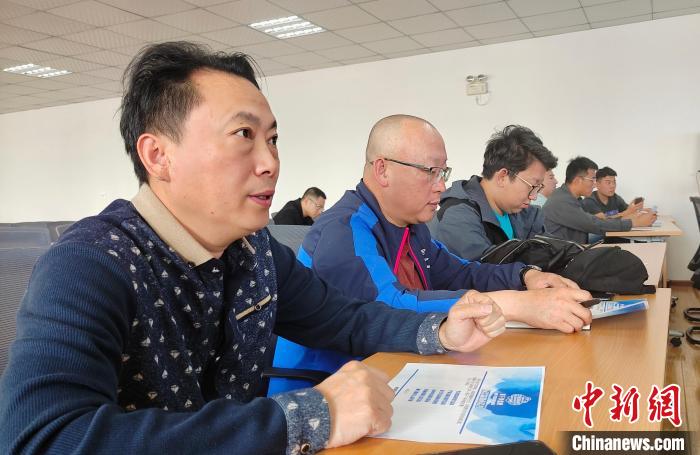 圖為培訓(xùn)會(huì)現(xiàn)場(chǎng)。 貢桑拉姆 攝