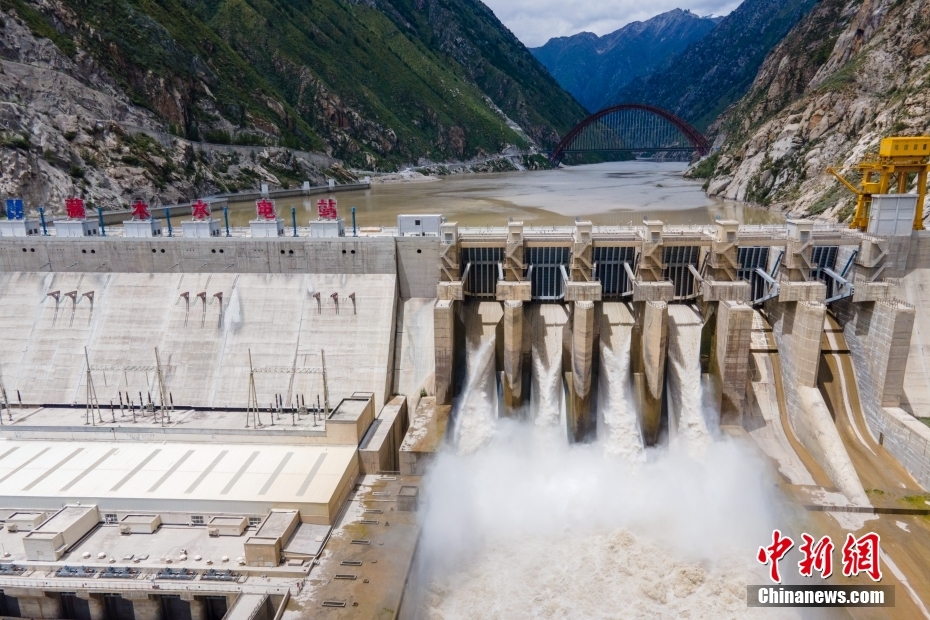 資料圖為2021年8月7日，西藏山南雅魯藏布江上的藏木水電站。（無人機畫面） <a target='_blank' href='/'><p  align=