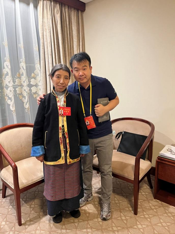 【記者手記Vlog】“守邊的‘阿佳’,您還好嗎”——記者與卓嘎代表再相遇