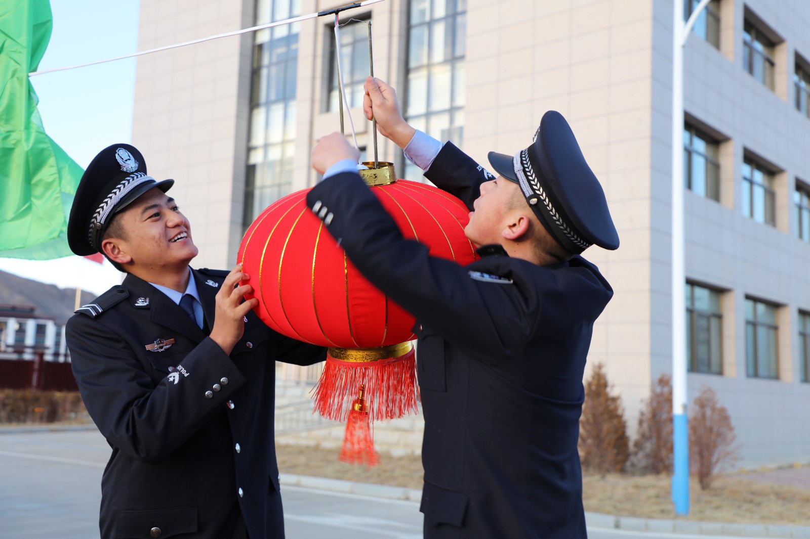 (要聞 新媒體)雪域邊關(guān)的他們,是歸途的(4189296)-20230122091651.jpg