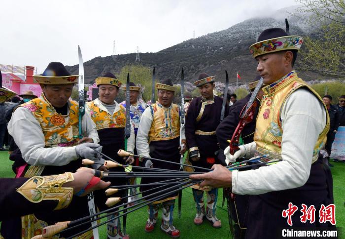 3月28日，參加響箭比賽的選手們。　李林 攝