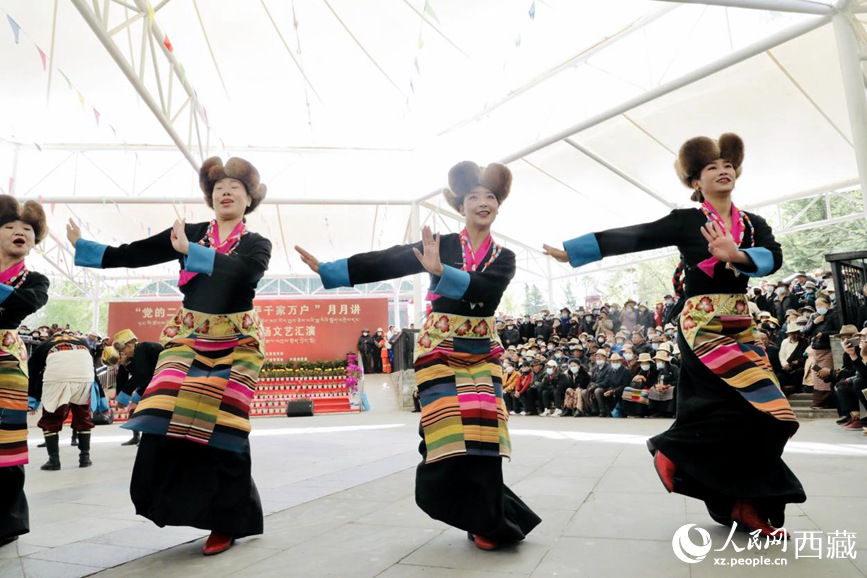 舞蹈《熱巴多吉》。人民網 次仁羅布攝